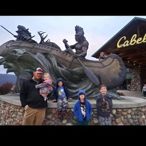 Meet your Posher, Alec